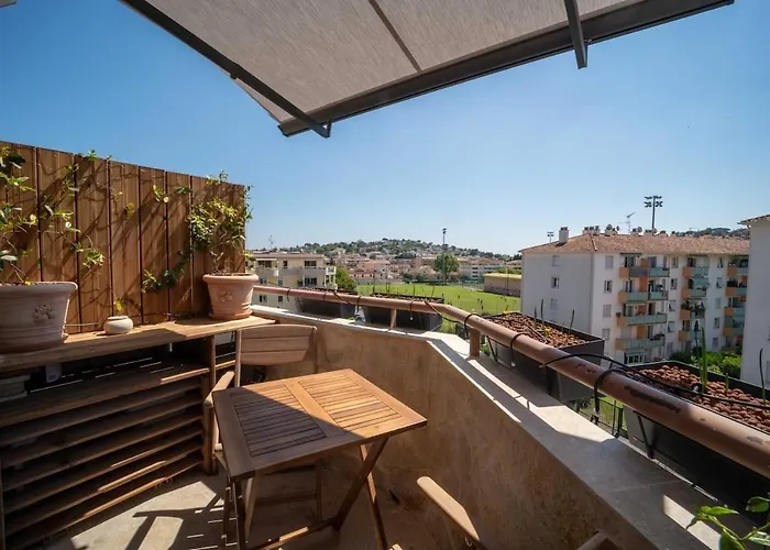Casa Eros - Secure Private Parking